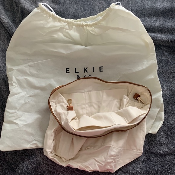 SOLD - ELKIE The Aberdeen – Saddle Diaper Bag - Picture 9 of 11